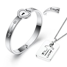 Charger l&#39;image dans la galerie, Bracelet cœur &amp; pendentif clé pour les couples - Nom personnalisé

