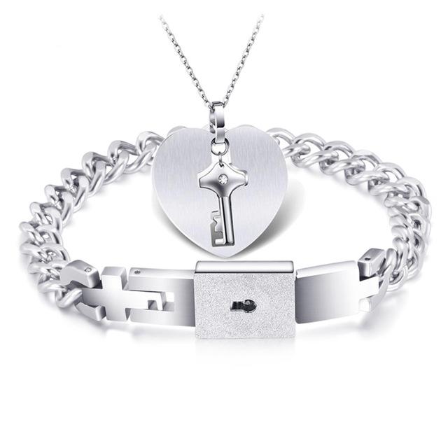Bracelet cœur & pendentif clé pour les couples - Nom personnalisé